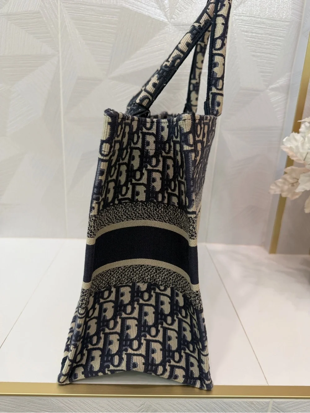 Dior medium book